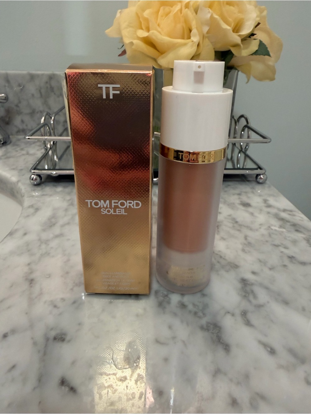 NIB- Tom Ford Soleil Liquid Bronzer - shade 01 Gilt Glow - Picture 2 of 3